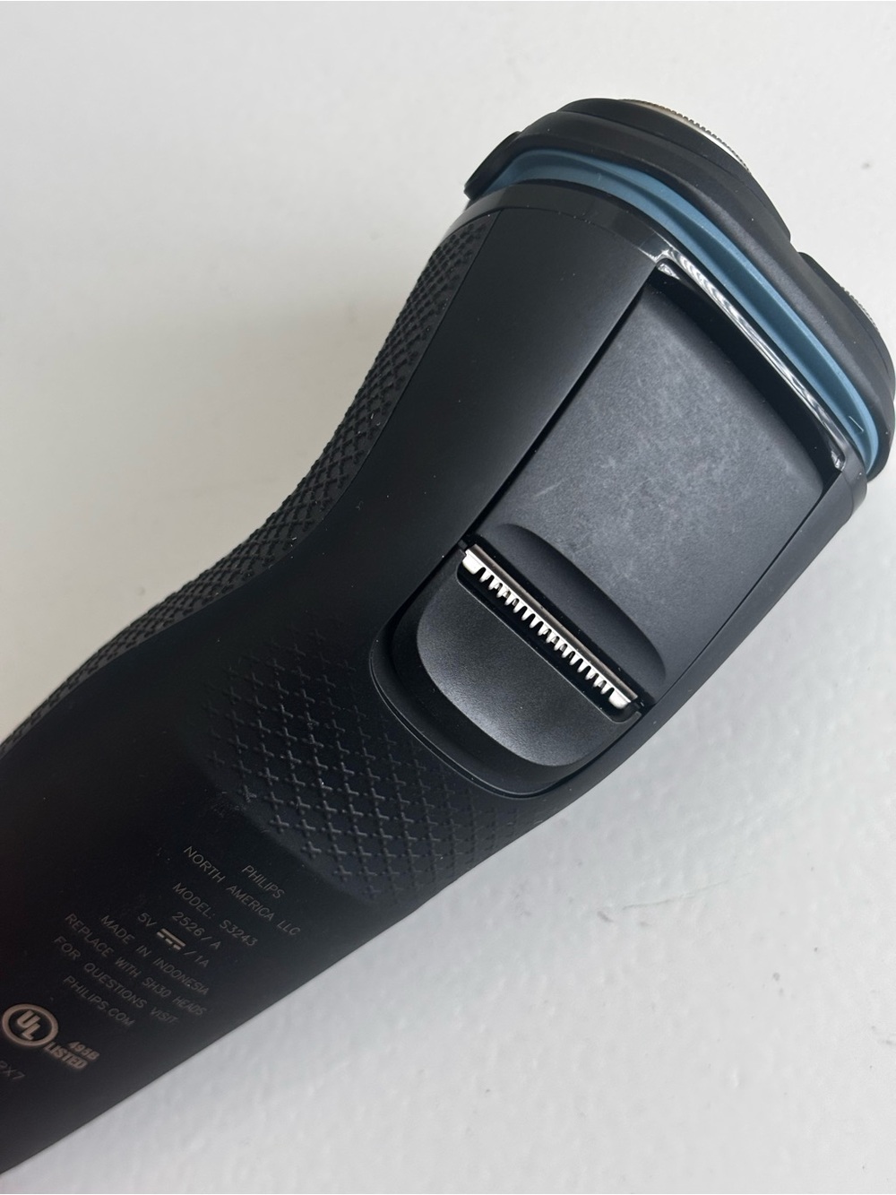 Philips Norelco 3600 Electric Wet/Dry Shaver Pop-up Trim- Open Box Store Return - Picture 10 of 12